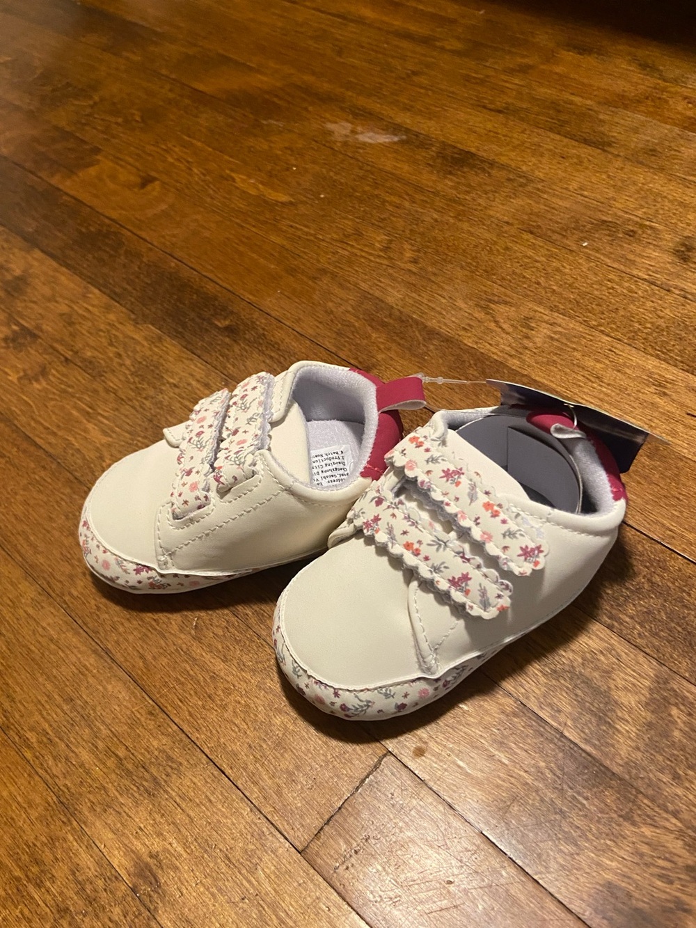 10/$25 Bundle - Toddler Shoes with Velcro - Size 5/6